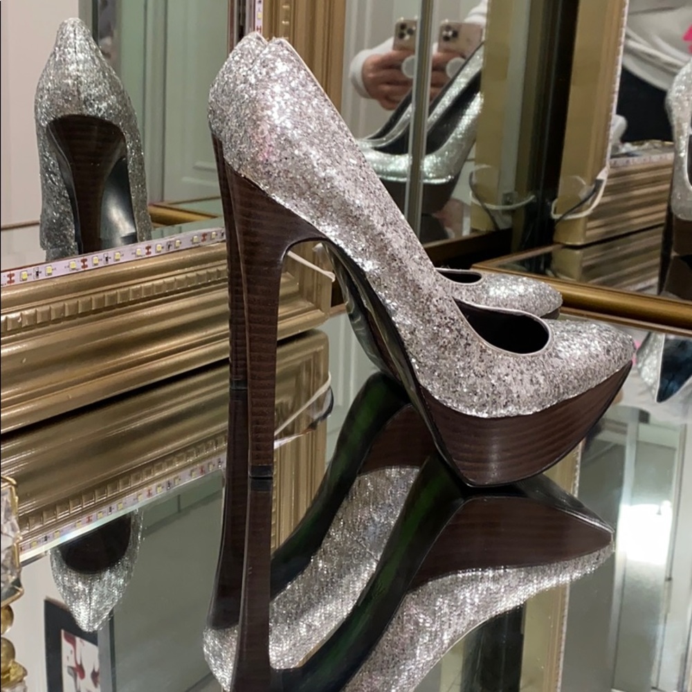 High Heels - Picture 8 of 8